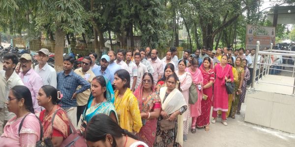कोशी स्नातक निर्वाचन: कटिहार के सभी 20 केंद्रों पर शांतिपूर्ण मतदान संपन्न