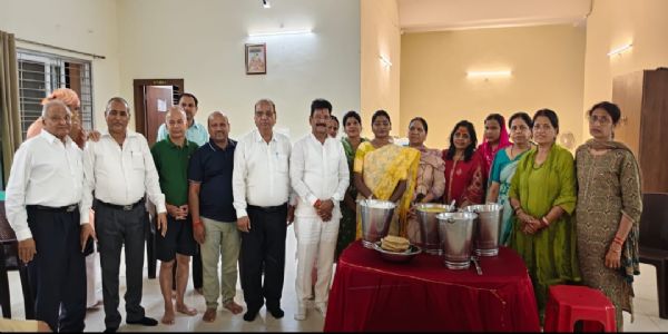 डॉ आशा लकड़ा ने अपना घर आश्रम का किया निरीक्षण