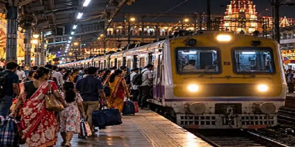 दुर्गा पूजा में सियालदह मंडल में 2.63 करोड़ यात्रियों ने किया सफर, यात्री संख्या में 33.44 प्रतिशत की वृद्धि