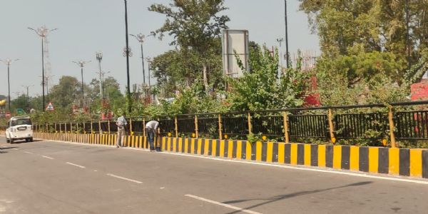 दीपोत्सव से पहले निखरेगी रामनगरी की भव्यता, प्रमुख मार्गों के सौंदर्यीकरण में जुटा लोक निर्माण विभाग