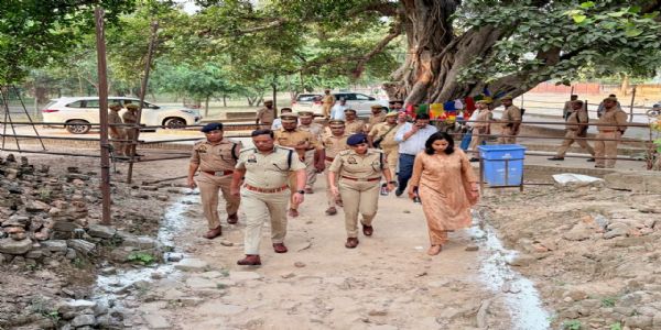 शरद पूर्णिमा को संकिसा में होने वाले बौद्ध महोत्सव के लिए डीआईजी ने संकिसा का किया दौरा