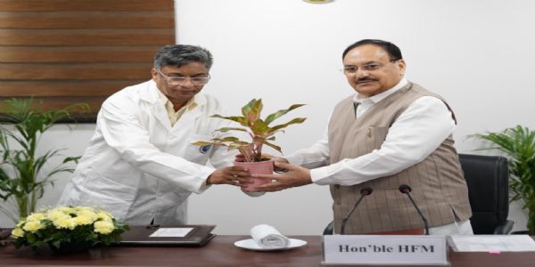जेपी नड्डा ने की आरएमएल अस्पताल की सेवाओं की समीक्षा, डिजिटल हेल्थ और मानसिक स्वास्थ्य पर दिया जोर