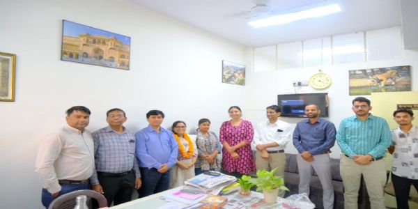 चारू मीणा एपीआरओ से पदोन्नत होकर बनीं पीआरओ: जयपुर कलेक्ट्रेट में संभाला कार्यभार
