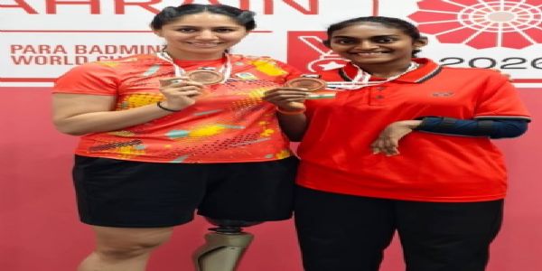 भारत की थुलासिमथि मुरुगेसन और मानसी गिरिशचंद्र जोशी की जोड़ी (फाइल फोटो)