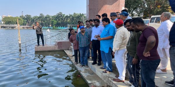 छठ महापर्व की तैयारियों को लेकर उपायुक्त ने किया घाटों का निरीक्षण, सफाई और सुरक्षा के दिए निर्देश