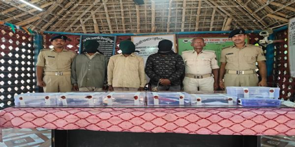 सुपौल में पांच देसी कट्टा और एक पिस्टल के साथ तीन अंतरजिला अपराधी गिरफ्तार