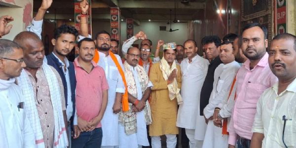 ‘लोकतंत्र बचाओ, अराजकता हटाओ’ अभियान गांव-गांव तक पहुंचाने का संकल्प