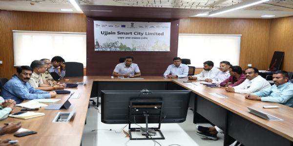 सिंहस्थ में पर्यटन विभाग के सहयोग से टेंट सिटी को लेकर किसानों की सहभागिता पर विचार