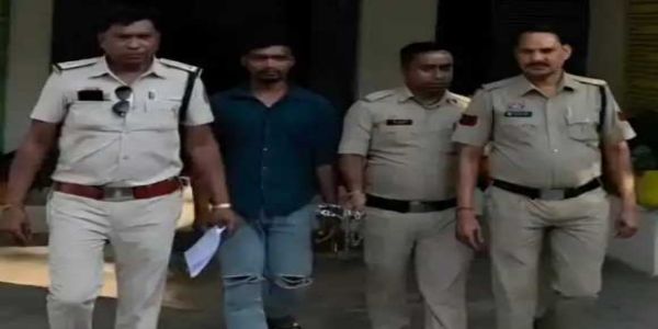 नाबालिग से दुष्कर्म का फरार आरोपित गिरफ्तार