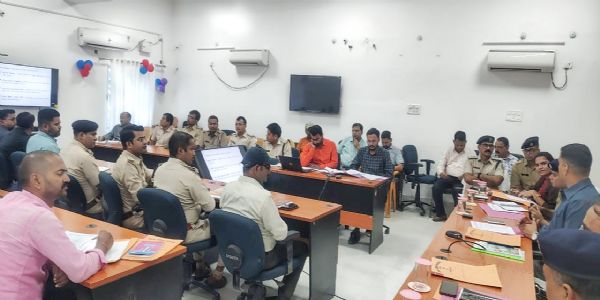 अवैध खनन पर कटिहार प्रशासन की बड़ी स्ट्राइक: 410 छापेमारी में 101 वाहन जब्त, 1.52 करोड़ रुपये जुर्माना वसूला