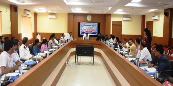 शासन की योजनाएं एवं नीतियां तैयार करने में जनगणना की महत्वपूर्ण भूमिका : संभागायुक्त