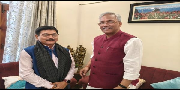 त्रिवेंद्र सिंह रावत से मिले भाजपा के प्रदेश संगठन महामंत्री फणेंद्रनाथ शर्मा