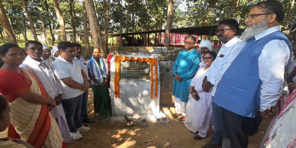 सांसद ने किया सरना समिति के लिए शेड निर्माण कार्य का शिलान्यास