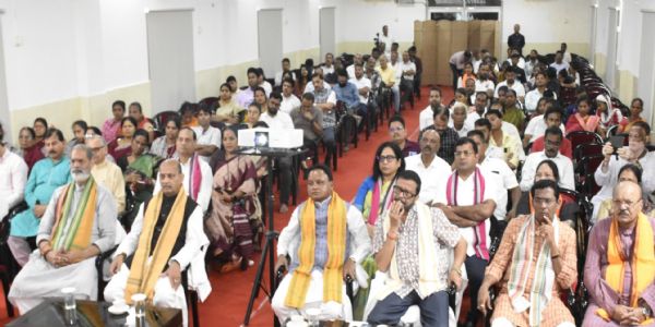 मुख्यमंत्री मोहन माझी ने सुना ‘मन की बात’, ‘वोकल फॉर लोकल’ और पर्यावरण संरक्षण पर दिया जोर