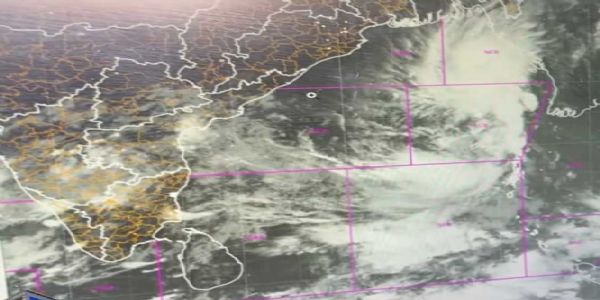 बस्तर संभाग में 27 से 29 अक्टूबर तक हाेगी भारी बारिश, रेड अलर्ट जारी