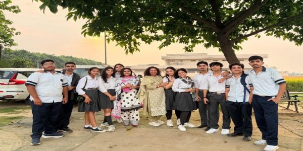 टाइनी स्कॉलर्स स्कूल के विद्यार्थियों ने जालंधर के वंडरलैंड में उठाया पिकनिक का आनंद