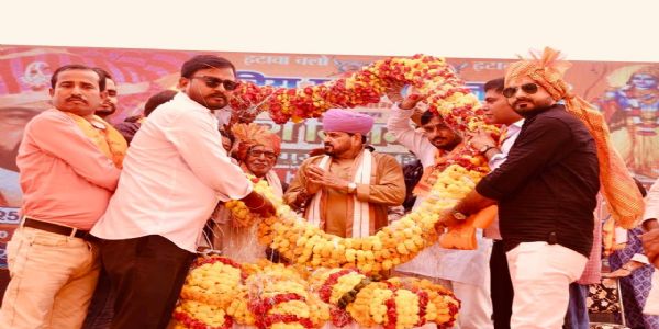 अगर हम होते तो कांग्रेस को पच्चीस से ज्यादा सीट न देते : बृजभूषण शरण सिंह