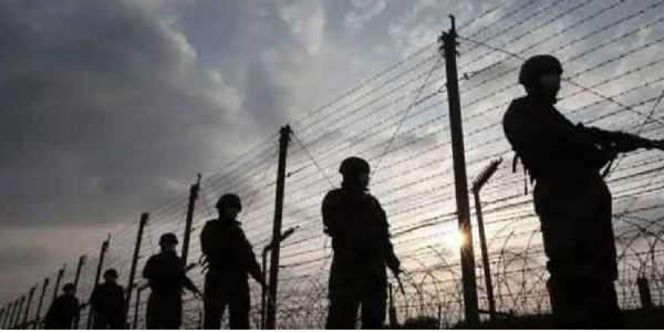 मेखलीगंज सीमा पर बालू-पत्थर निकालने को लेकर तनाव, बीएसएफ की कार्रवाई के बाद पीछे हटे लोग