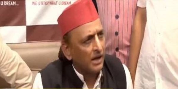 नकली पोस्टर लगाकर विपक्षी एकता काे कमजोर नहीं कर पाएगी भाजपा : अखिलेश यादव