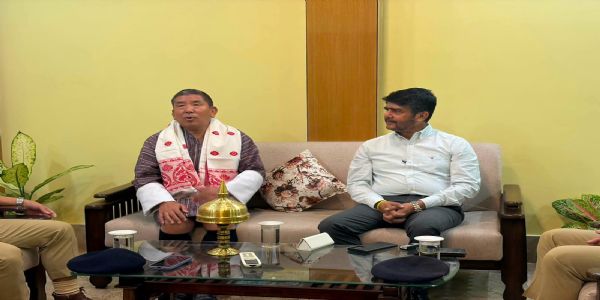 गेलेफू माइंडफुलनेस सिटी में 108 स्तूपों की स्थापना के आयोजन की सुरक्षा पर भारत-भूटान के अधिकारियों की बैठक संपन्न