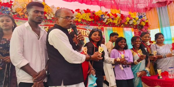 क्रिएटर सम्मान समारोह में सैकड़ों सोशल मीडिया क्रिएटर हुए सम्मानित