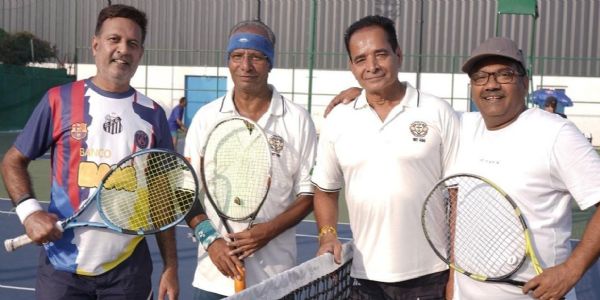 एचएस चड्ढा मेमोरियल एमटी-400 चैंपियंस कप अंतरराष्ट्रीय टेनिस टूर्नामेंट में खिलाड़ी। एचएस चड्ढा मेमोरियल एमटी-400 चैंपियंस कप अंतरराष्ट्रीय टेनिस टूर्नामेंट में खिलाड़ी।