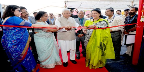 उत्पाद प्रदर्शनी, आत्मनिर्भर भारत के बढ़ते कदमों की मिसाल: राज्यपाल पटेल