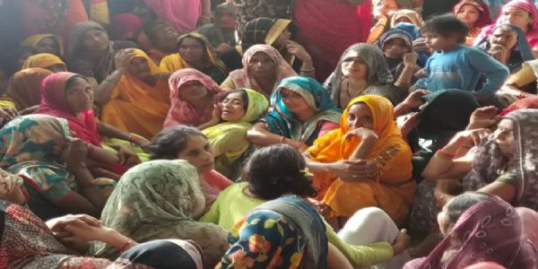(अपडेट) फिरोजाबाद सड़क हादसा: दो और घायलों ने तोड़ा दम, मृतकों की संख्या बढ़कर 6 हुई