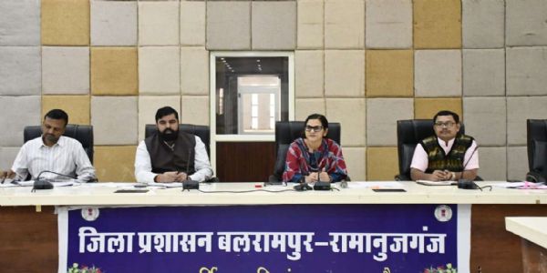 बलरामपुर में चक्रवात से निपटने की तैयारी तेज, गिरदावरी में गलती मिलने पर होगी कार्रवाई