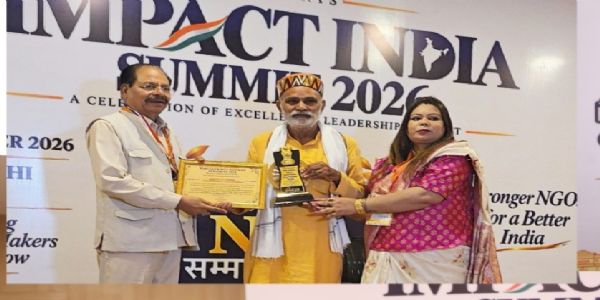 इम्पैक्ट इंडिया समिट में हरिद्वार के समाजसेवी जगदीश लाल पाहवा सम्मानित