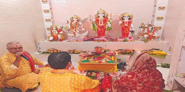मां लक्ष्मी मंदिर में पांच देवी देवताओं के प्रतिमा का हुआ प्राण प्रतिष्ठा