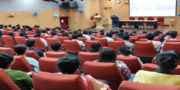 बीएचयू में ‘माइंडफुलनेस और आत्म-अन्वेषण’ पर संवादात्मक सत्र, विद्यार्थियों को बताए तनाव प्रबंधन के उपाय