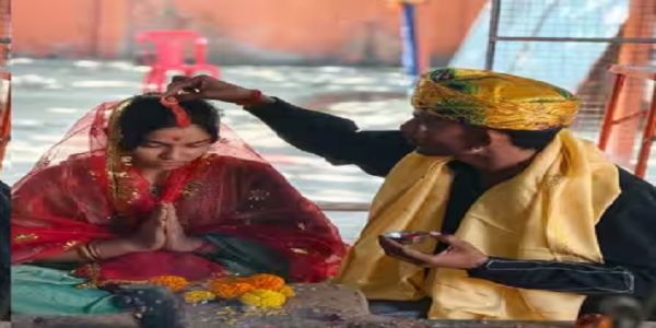 खंडवा : विवाह के बाद युवती को जबरन ले जाने का आरोप, दूल्हे से मारपीट का दावा