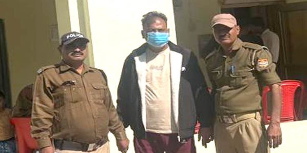 अवैध वसूली और जान से मारने की धमकी देने का आरोपित हिस्ट्रीशीटर गिरफ्तार