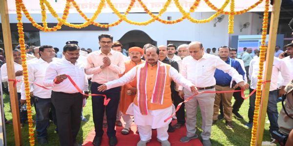 खेत बचाओ अभियान को जन-आंदोलन बनाने के लिए आगे आएँ किसान : विजय कुमार सिन्हा