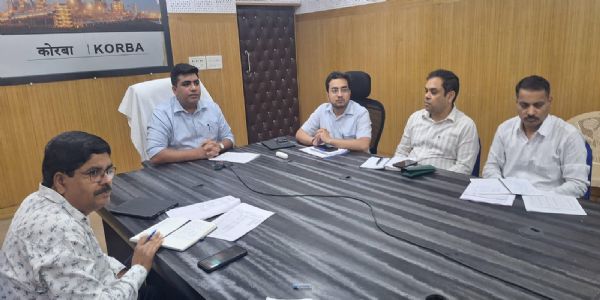 चक्रवात ‘अर्नब’ के प्रभाव से वर्षा की संभावना को देखते हुए सभी विभाग अलर्ट मोड में रहें - कलेक्टर