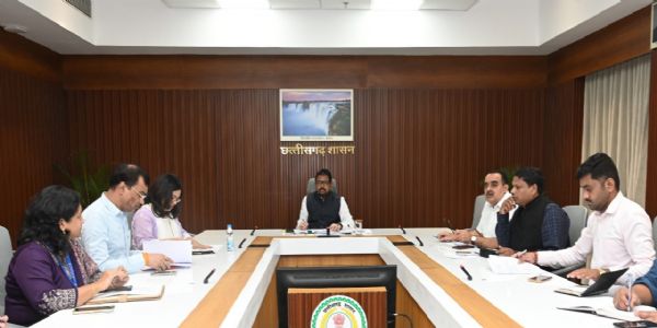 केबिनेट सचिव ने संभावित चक्रवात ‘अर्नब’ से निपटने राज्य के मुख्य सचिवों से की वीडियो कॉन्फ्रेंस