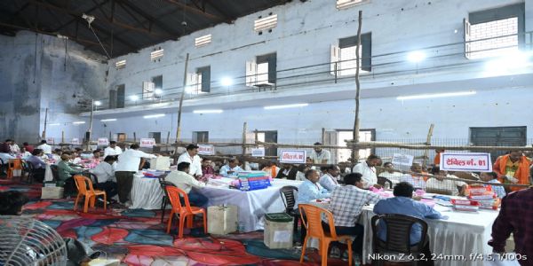स्नातक एमएलसी चुनाव : पहले चक्र में अशोक राठौर 984 मतों से आगे