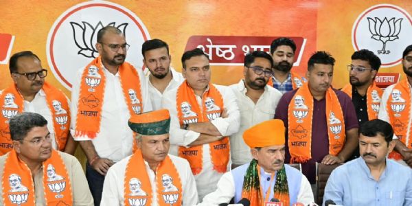 पूर्व जिला प्रमुख पृथ्वीराज मील समर्थकों सहित भाजपा में शामिल