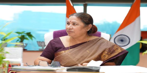प्रदूषण की रोकथाम के लिए एमसीडी की तैयारी तेज, 700 हॉपर पिकर्स होंगे तैनात : सत्या शर्मा