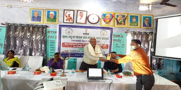 पीएम विश्वकर्मा योजना के लाभार्थियों को मिली डिजिटल मार्केटिंग की जानकारी