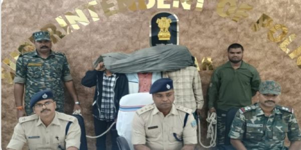 अपराध की योजना बनाते तीन अपराधी हथियार के साथ गिरफ्तार