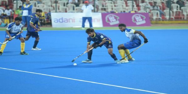 छत्तीसगढ़ हॉकी लीग : न्यायधानी नाइट्स और चक्रधर चैंपियंस के बीच कड़ा मुकाबला 4-4 से ड्रॉ