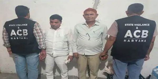 सोनीपत में वक्फ बोर्ड के एस्टेट ऑफिसर और रेंट क्लर्क तीन लाख रिश्वत लेते गिरफ्तार
