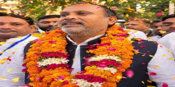स्नातक एमएलसी चुनाव : सपा की बड़ी जीत, मानसिंह यादव ने भाजपा प्रत्याशी अशोक राठौर को 27,663 वोटों से हराया