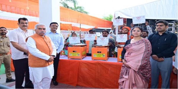 मंत्री राकेश सचान ने किया माटीकला महोत्सव-2026 का शुभारंभ