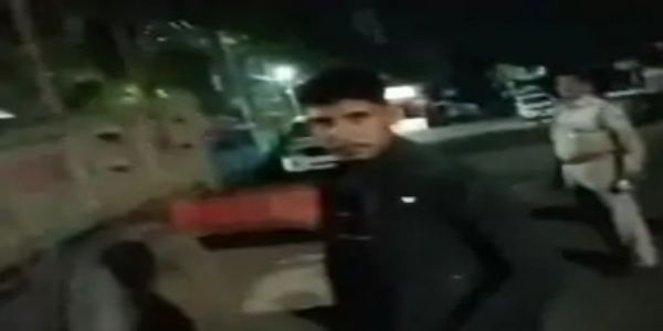 अनूपपुर; केवई नदी से रेत ले जा रहा ट्रैक्टर जब्त, चालक पकड़ में, रेत पलटकर भागने की कोशिश