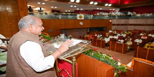 जनसमस्याओं को हल करने में अधिक सक्षम होगी ई-विधानसभा: नरेन्द्र सिंह तोमर