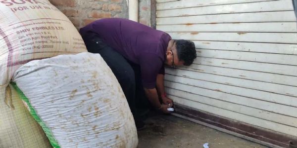 सिरसा में दर्जनों मीट की दुकानें सील, दुकानदारों ने जताया विरोध