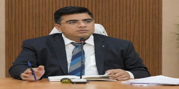 चक्रवाती तूफान ‘अर्नब’ की चेतावनी के मद्देनजर विद्यार्थियों के लिए अवकाश, कलेक्टर कुणाल दुदावत ने जारी किया आदेश